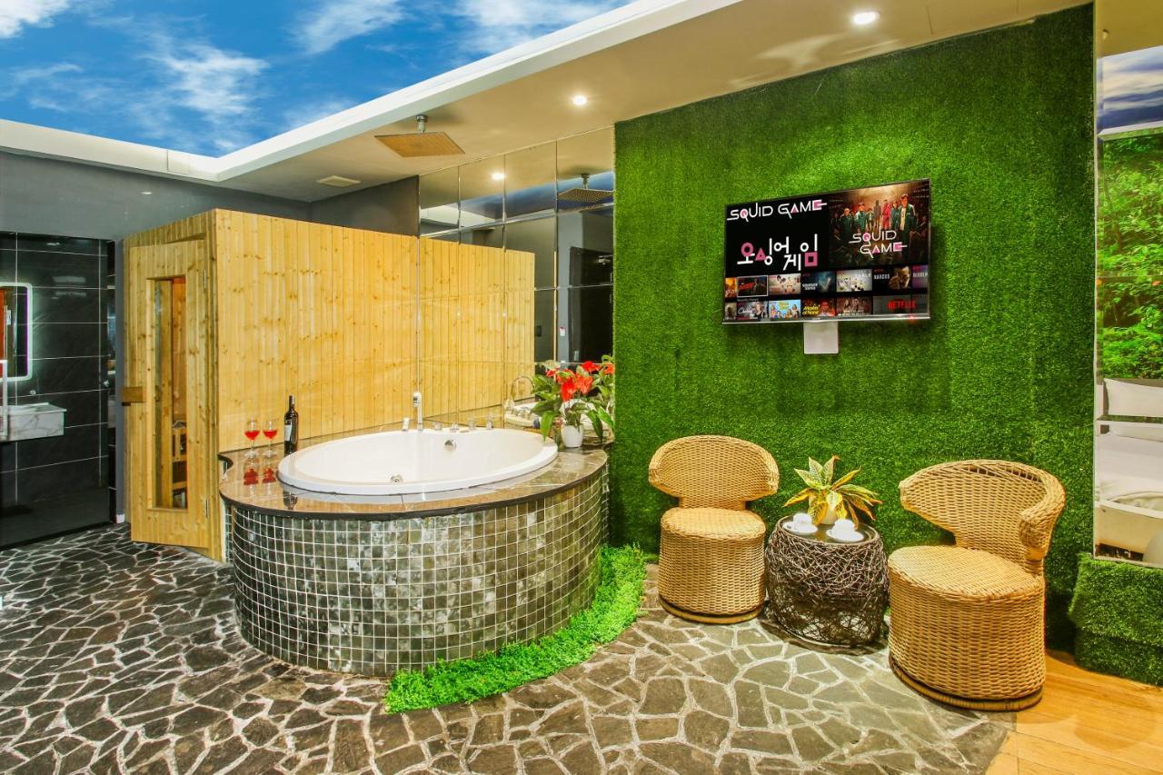 Hotel Bonita THT Thành Pho Ho Chí Minh Esterno foto